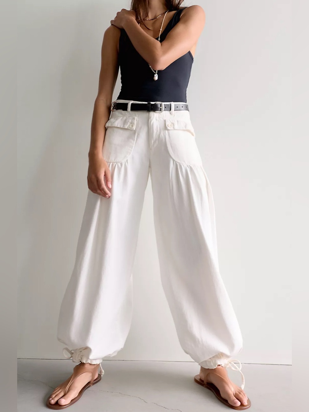 NWT FREE PEOPLE WE THE FREE Lotus Balloon Jeans | Bright White $128 *STAINED* 26